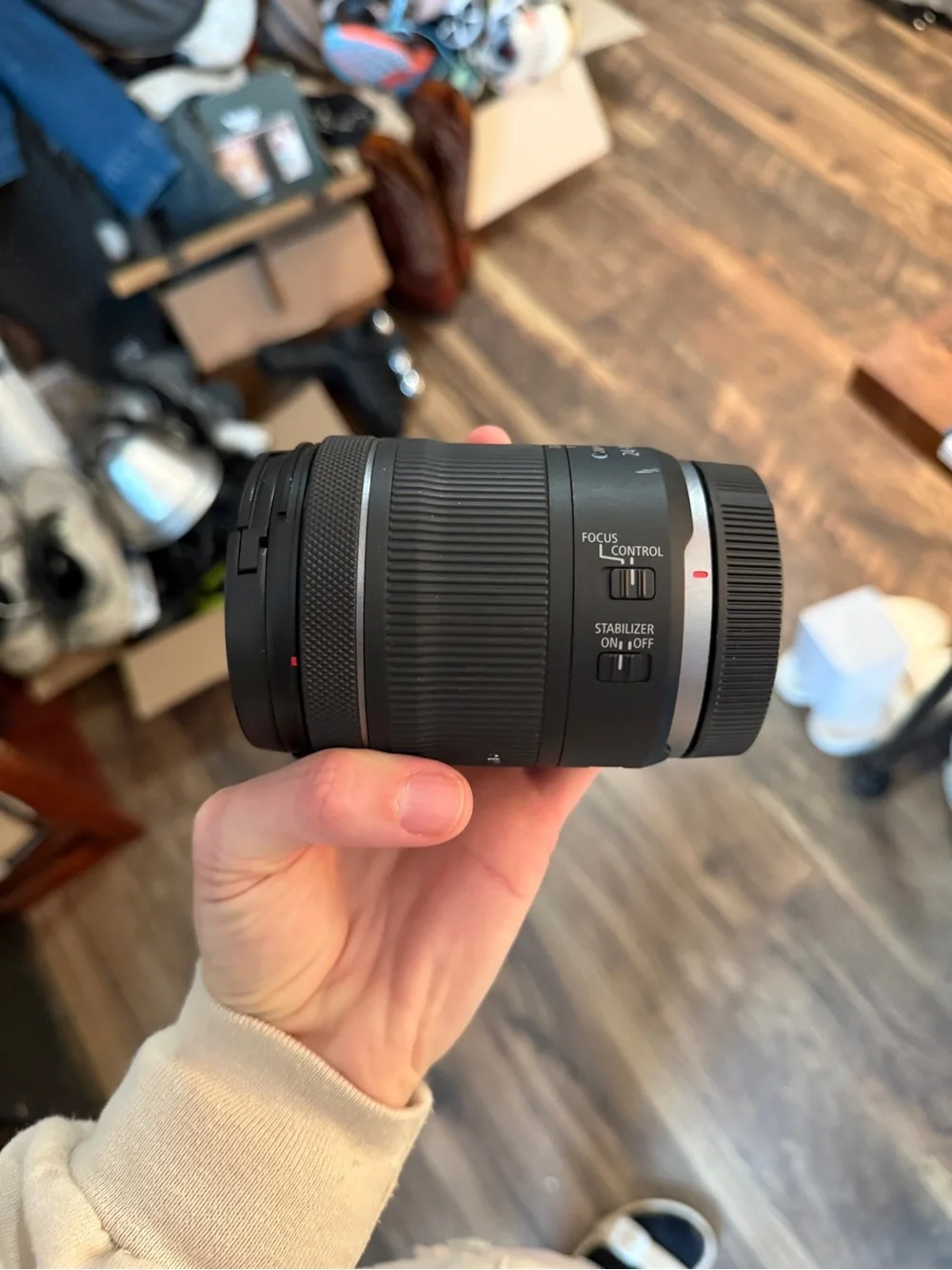 Canon 24-105mm Zoom Lens f 4-7.1